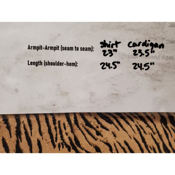 Elizabeth Liz Claiborne 100% Silk Tiger Animal Print Sweater Set Womens Size L - Picture 9 of 9